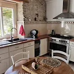 Maison En Pierres Avec Jardin, 7 Km Des Plages, 6 Pers, 3 - - Fr-1-194-393 *