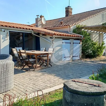 Maison En Pierres Avec Jardin, 7 Km Des Plages, 6 Pers, 3 - - Fr-1-357-253 Holiday home