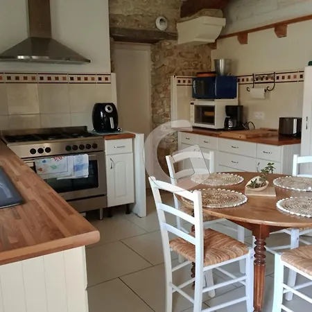 Holiday home Maison En Pierres Avec Jardin, 7 Km Des Plages, 6 Pers, 3 - - Fr-1-357-253