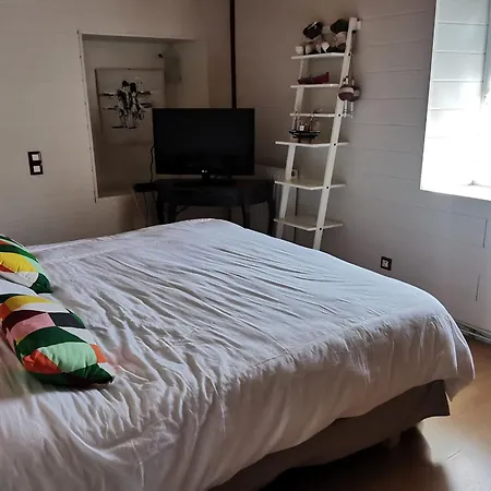 Maison En Pierres Avec Jardin, 7 Km Des Plages, 6 Pers, 3 - - Fr-1-357-253 Nyaraló Le Bernard