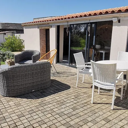 Σπίτι διακοπών Maison En Pierres Avec Jardin, 7 Km Des Plages, 6 Pers, 3 - - Fr-1-357-253