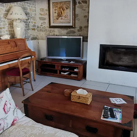 Maison En Pierres Avec Jardin, 7 Km Des Plages, 6 Pers, 3 - - Fr-1-357-253 Holiday home *