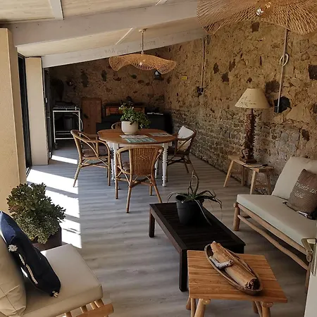 Maison En Pierres Avec Jardin, 7 Km Des Plages, 6 Pers, 3 - - Fr-1-357-253 Nyaraló Le Bernard