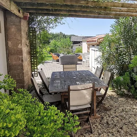 Maison En Pierres Avec Jardin, 7 Km Des Plages, 6 Pers, 3 - - Fr-1-357-253 Le Bernard