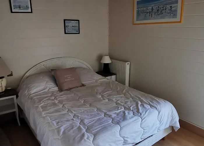 Maison En Pierres Avec Jardin, 7 Km Des Plages, 6 Pers, 3 - - Fr-1-194-393 בית נופש Le Bernard