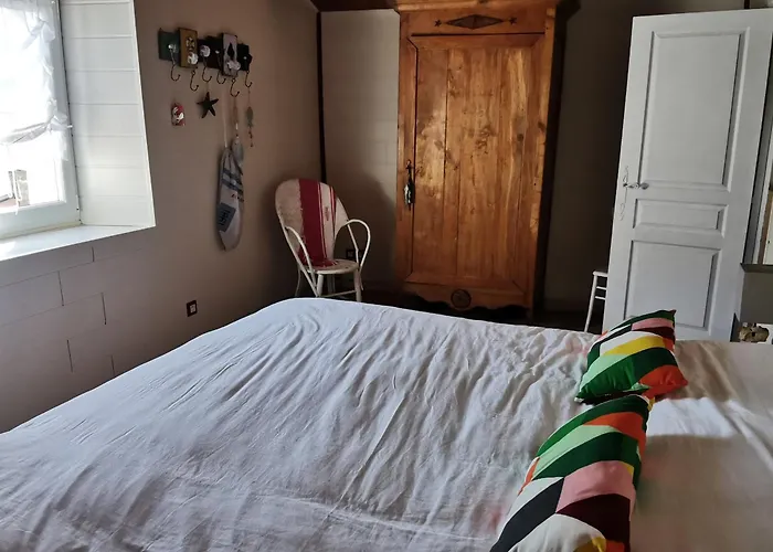 Maison En Pierres Avec Jardin, 7 Km Des Plages, 6 Pers, 3 - - Fr-1-194-393