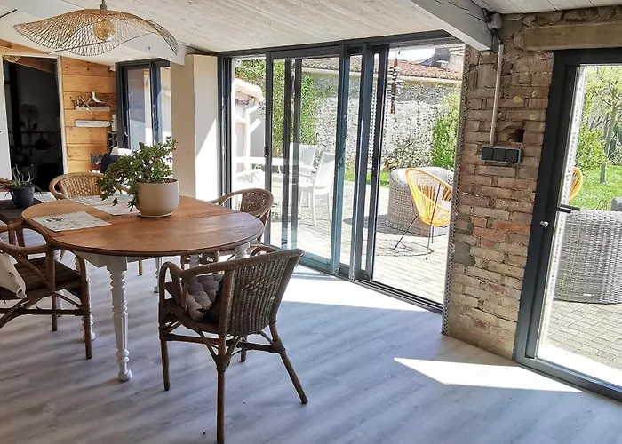 Maison En Pierres Avec Jardin, 7 Km Des Plages, 6 Pers, 3 - - Fr-1-194-393 בית נופש *