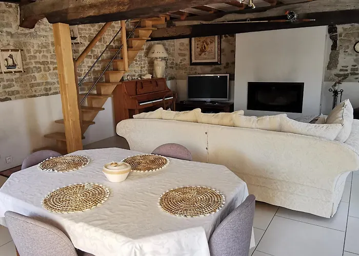 Maison En Pierres Avec Jardin, 7 Km Des Plages, 6 Pers, 3 - - Fr-1-194-393 בית נופש Le Bernard